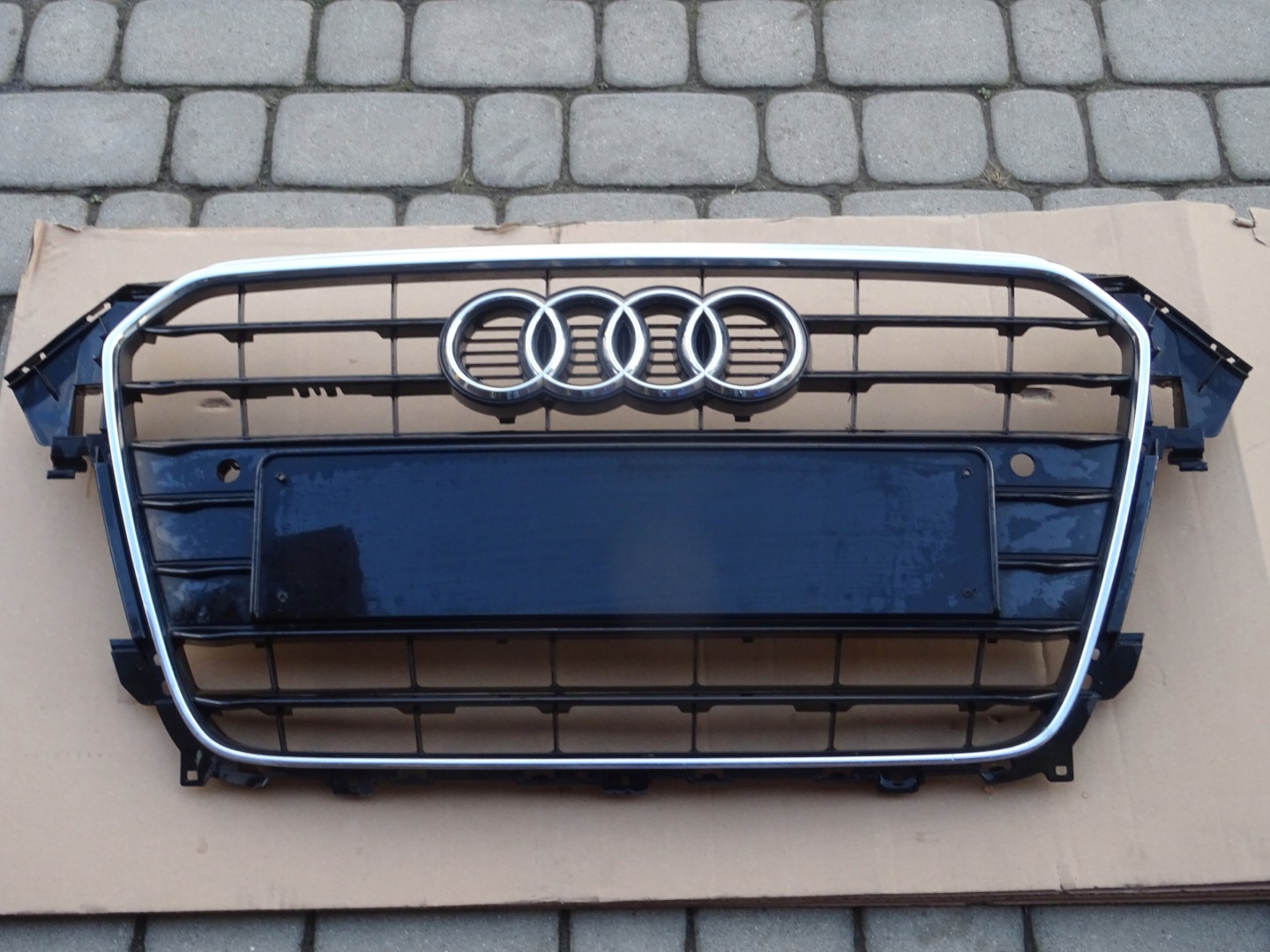 Audi A4 B8 Kühlergrill FRONTGRILL Kühlergitter - Thumbnail 1