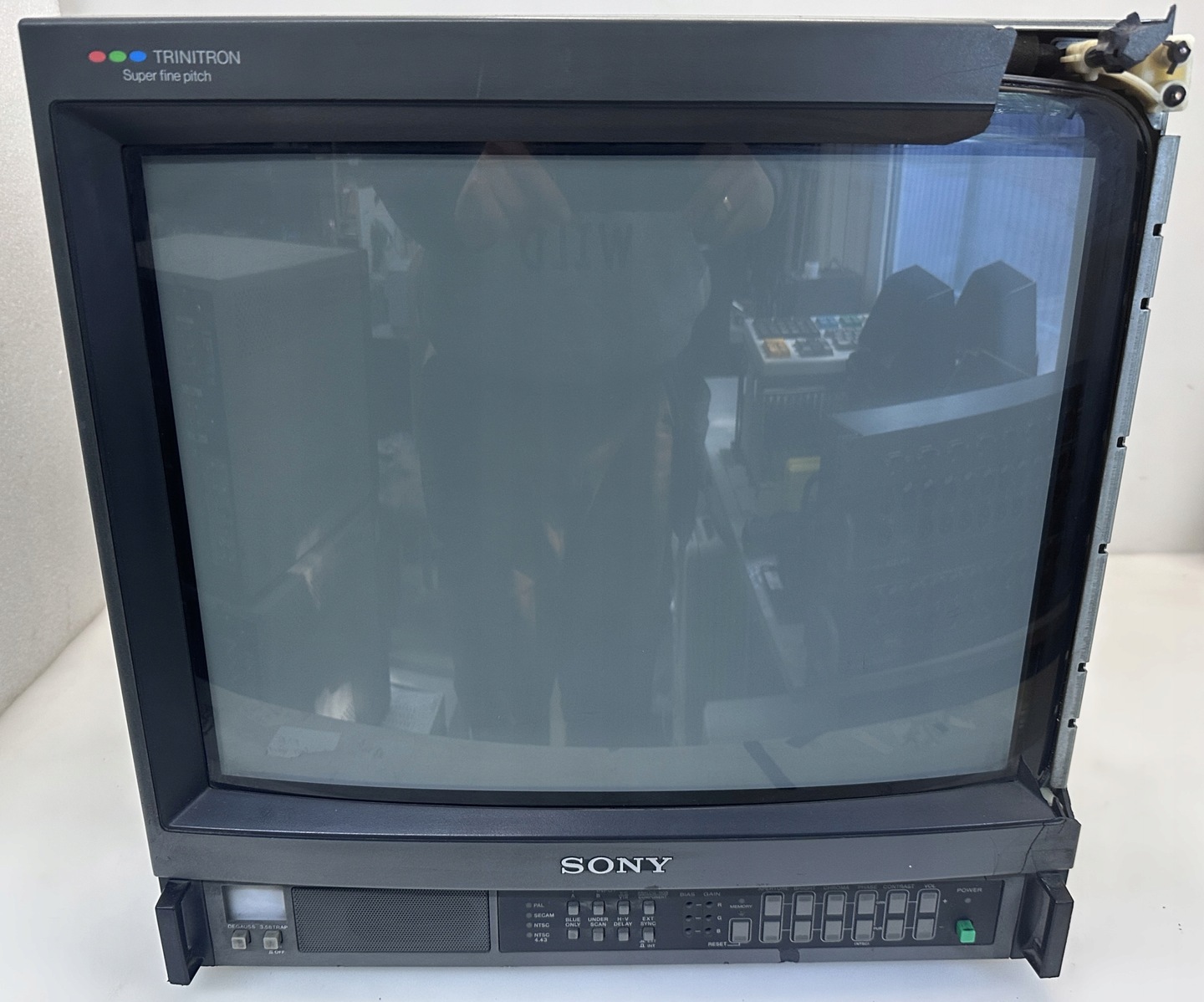 Profesjonalny Monitor CRT KOLOROWY SONY TRINITRON PVM-2044QM