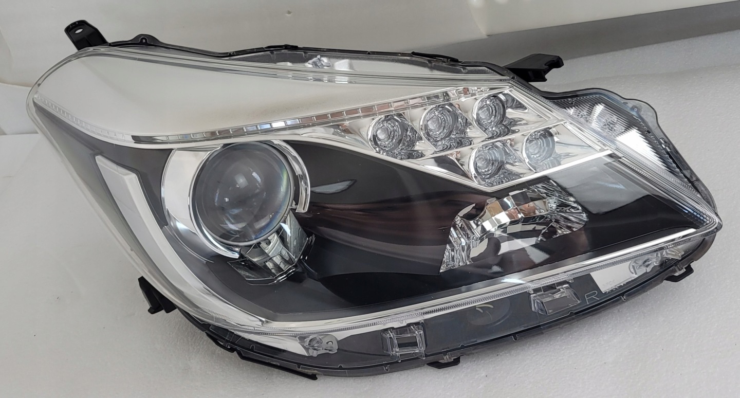 Frontscheinwerfer Toyota Yaris I P1 LED Rechts Scheinwerfer Headlight - Thumbnail 1