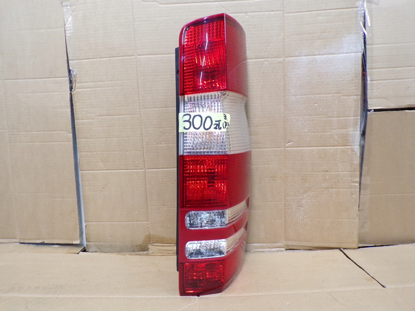Mercedes-Benz Sprinter W906 Rückleuchte A9068200264 Rearlamp - Thumbnail 1