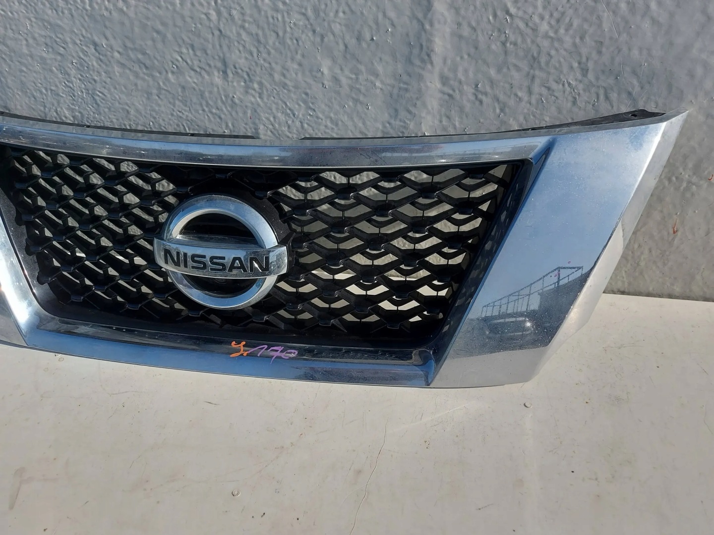 Nissan Pathfinder R51 Kühlergrill FRONTGRILL Kühlergitter 623103KN0B - Thumbnail 6