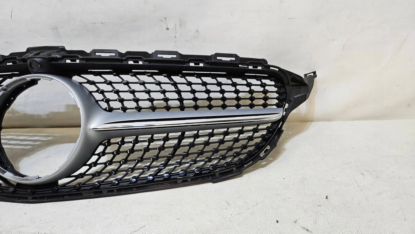 Mercedes-Benz C-Klasse W205 Kühlergrill FRONTGRILL Kühlergitter A2058807606 - Thumbnail 7