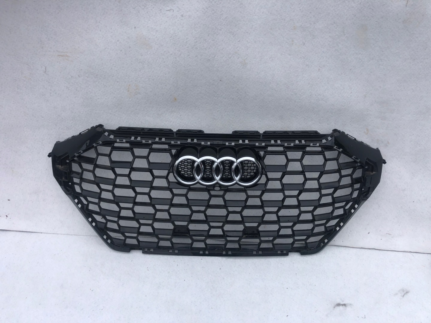 Audi 83A Kühlergrill FRONTGRILL Kühlergitter 83A807683 - Thumbnail 1