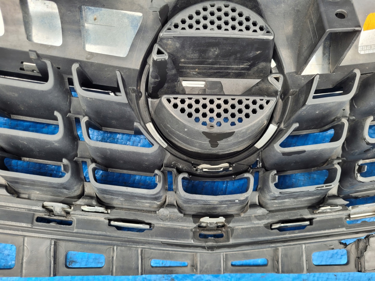 Opel Astra Kühlergrill FRONTGRILL Kühlergitter 13266577 - Thumbnail 8