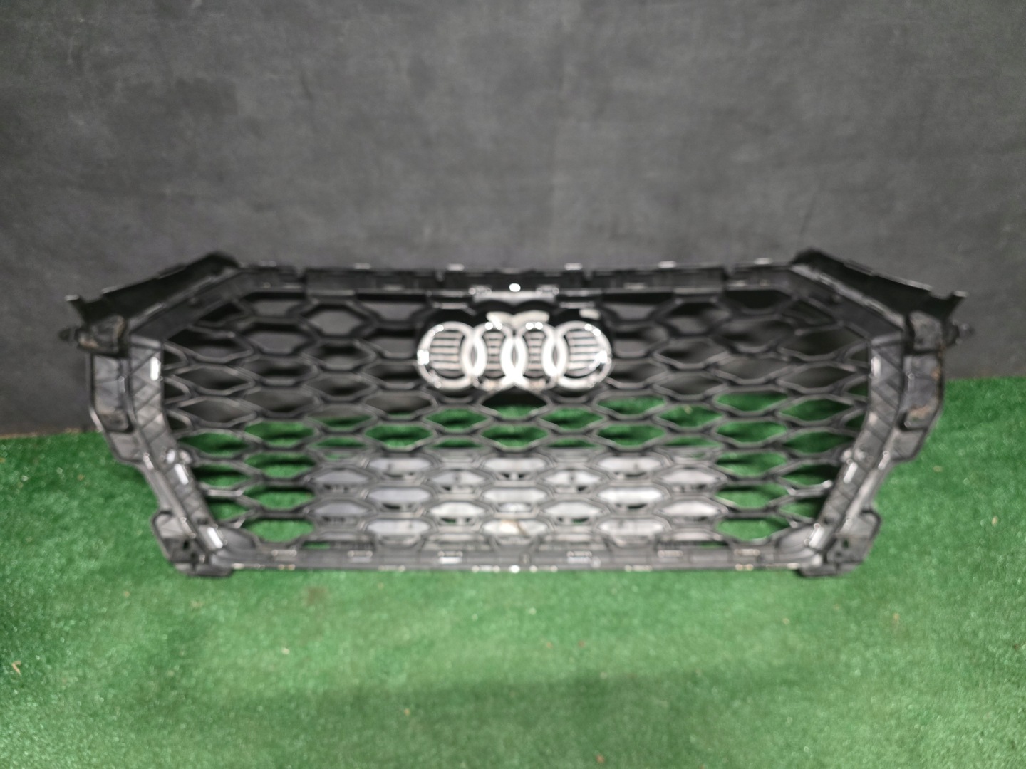 Audi Q3 Kühlergrill FRONTGRILL Kühlergitter - Thumbnail 7