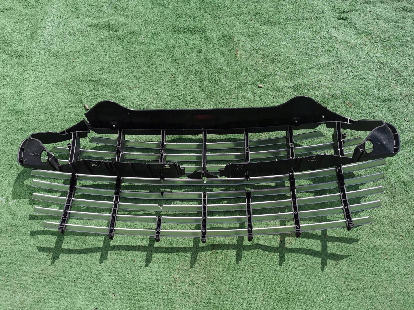 Aston Martin Rapide VH1 Kühlergrill FRONTGRILL Kühlergitter DD438190AA - Thumbnail 8