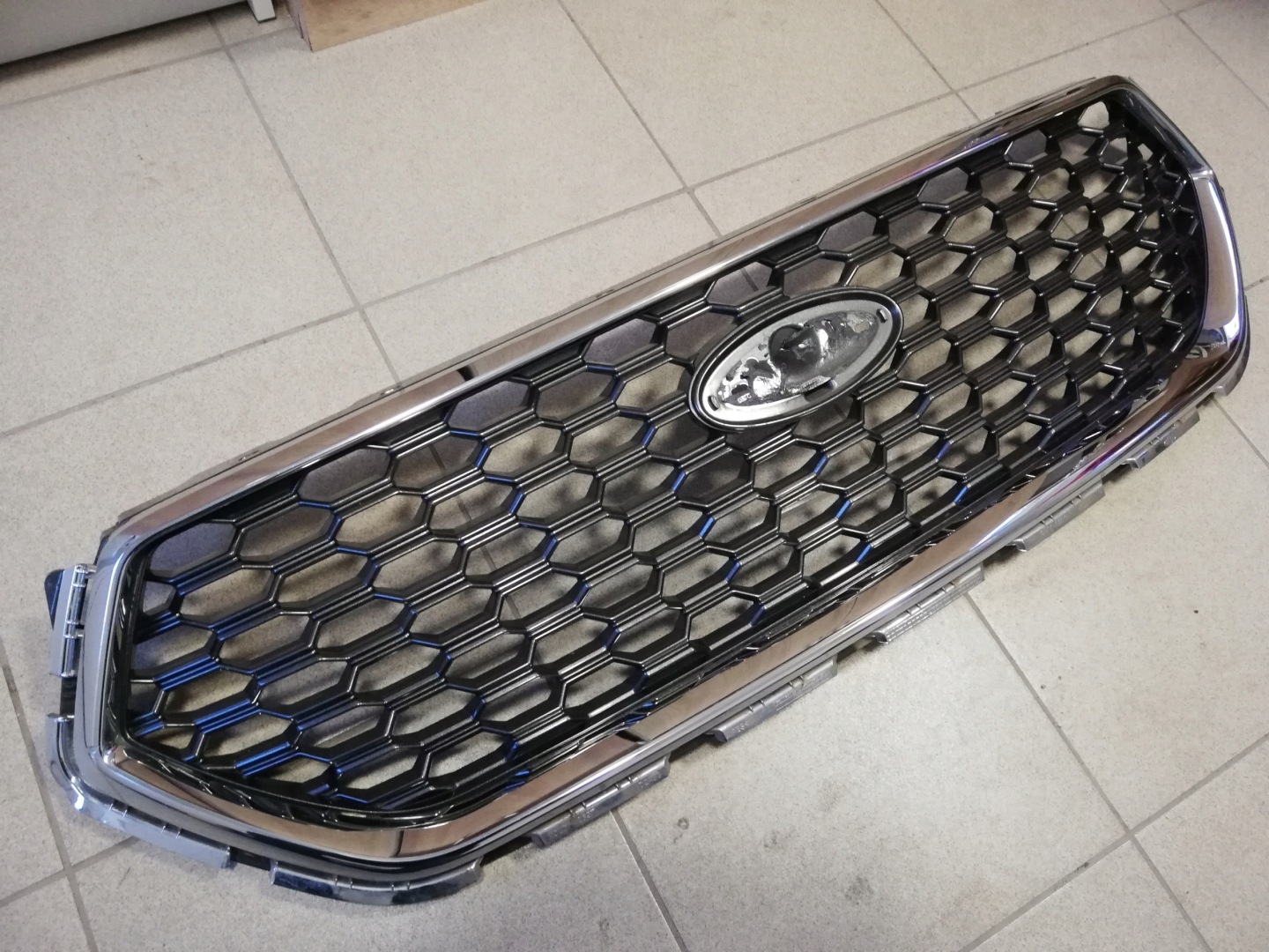 Ford Kuga II Mk2 Kühlergrill FRONTGRILL Kühlergitter GV448200AATRA - Thumbnail 2
