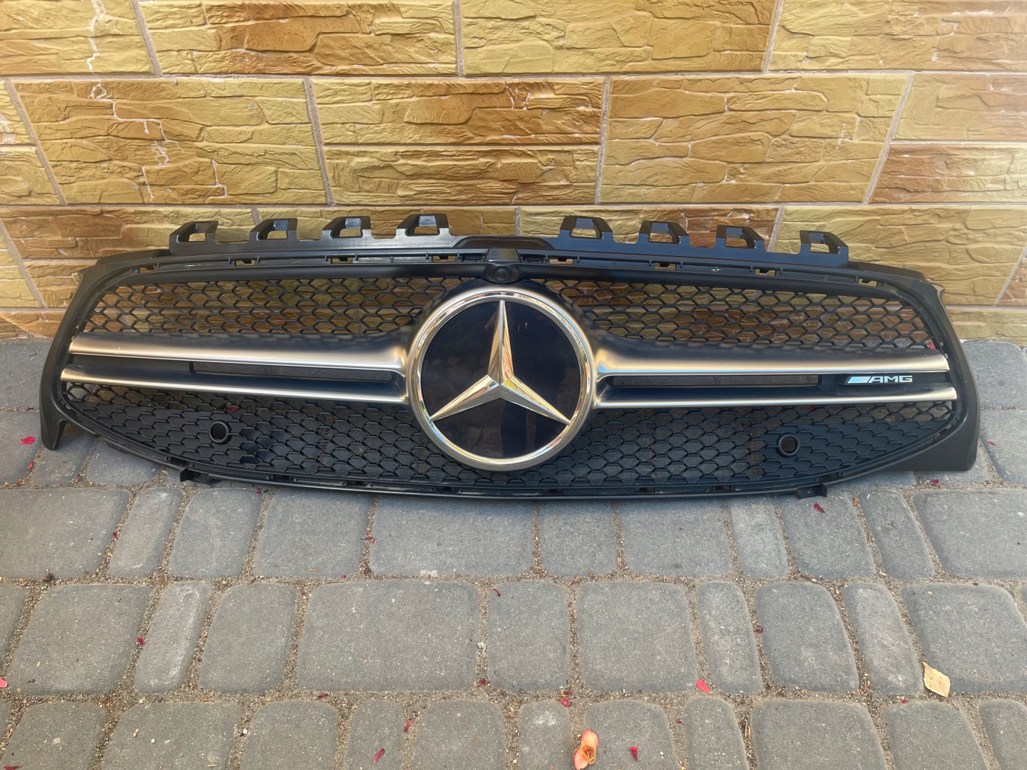 Mercedes-Benz CLA C118 Kühlergrill FRONTGRILL Kühlergitter - Thumbnail 1