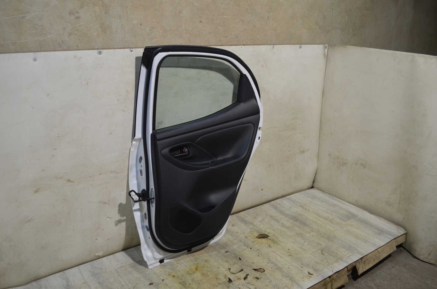 Toyota Yaris I P1 Tür Hinten Rechts Door Porta Porte - Thumbnail 6