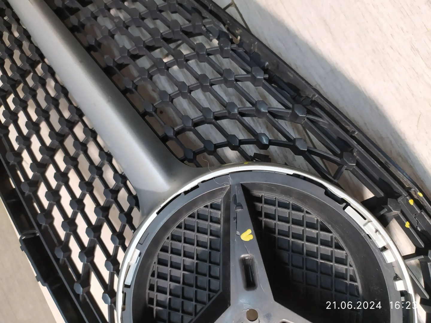 Mercedes-Benz A-Klasse W176 Kühlergrill FRONTGRILL Kühlergitter A1768881760 - Thumbnail 9