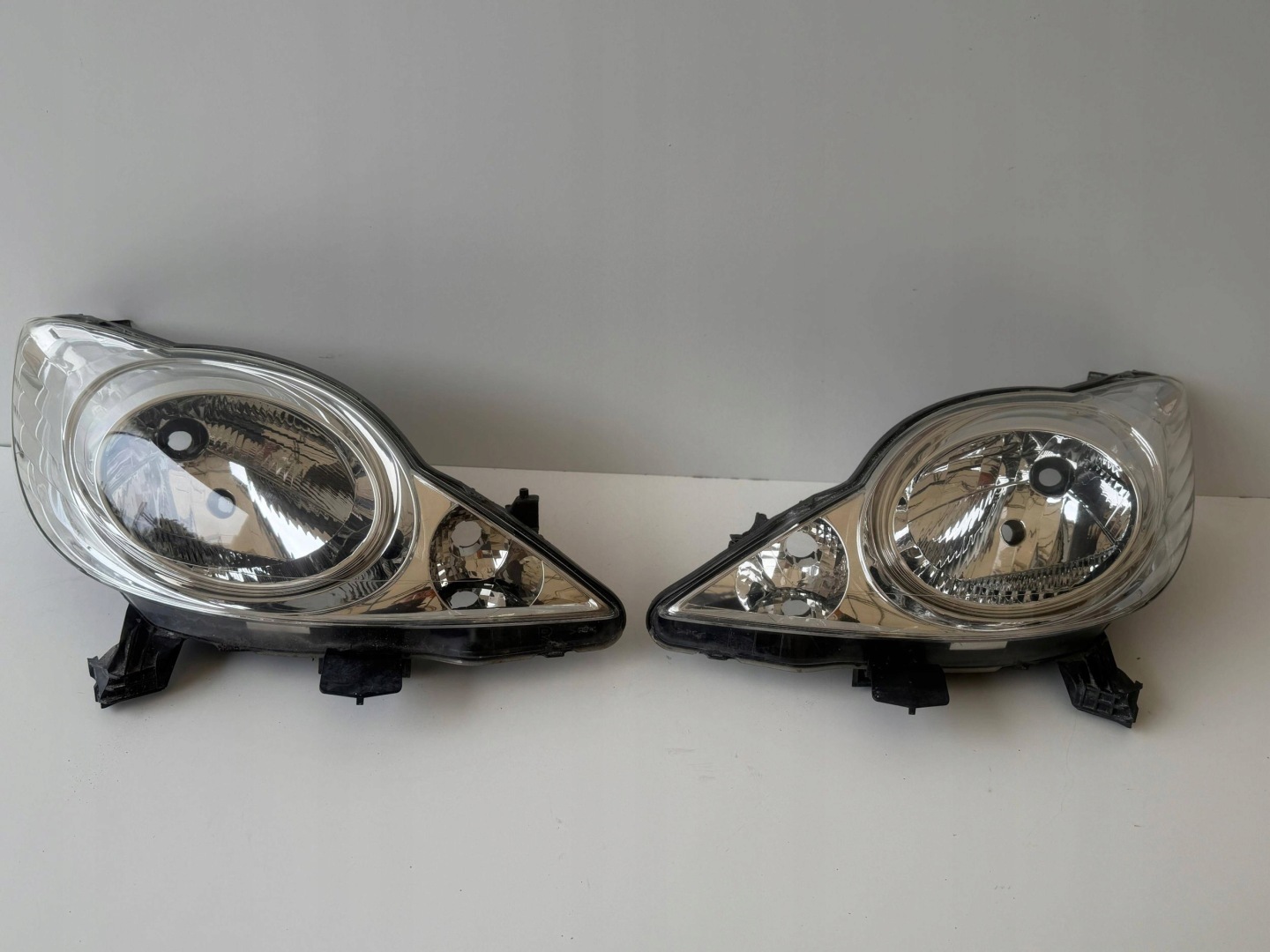 Frontscheinwerfer Peugeot 107 P* LED Links Scheinwerfer Headlight - Thumbnail 1