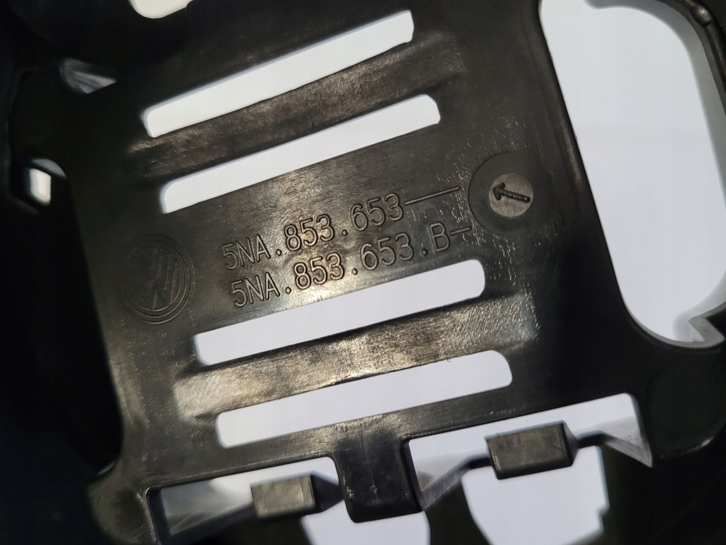 VW Tiguan Kühlergrill FRONTGRILL Kühlergitter 5NA853653 - Thumbnail 9