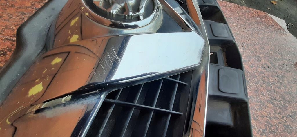 Opel Vectra Kühlergrill FRONTGRILL Kühlergitter 90300000 - Thumbnail 11