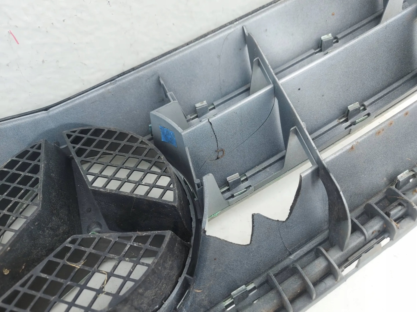 Mercedes-Benz C-Klasse W204 Kühlergrill FRONTGRILL Kühlergitter A2048800023 - Thumbnail 12