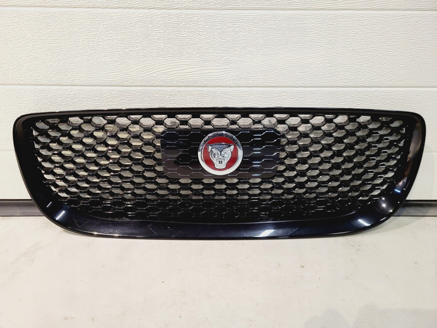 Jaguar XE X760 Kühlergrill FRONTGRILL Kühlergitter X73018K28AAG - Thumbnail 1