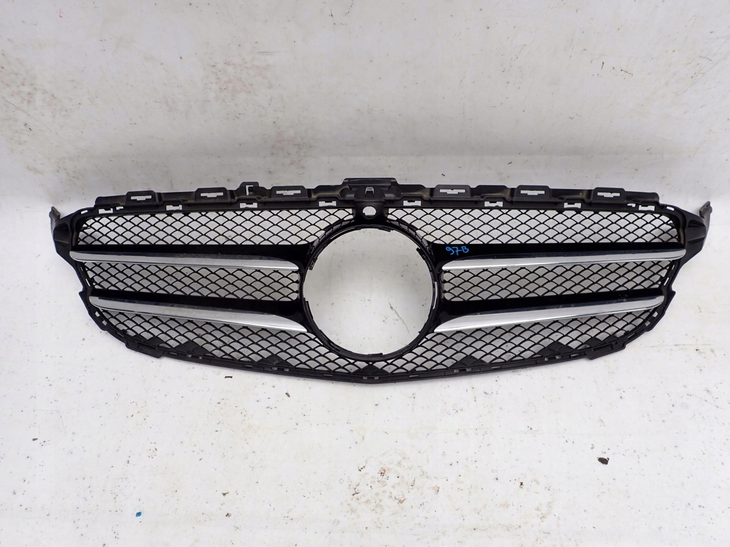 Mercedes-Benz C-Klasse W205 Kühlergrill FRONTGRILL Kühlergitter A2058800183 - Thumbnail 1
