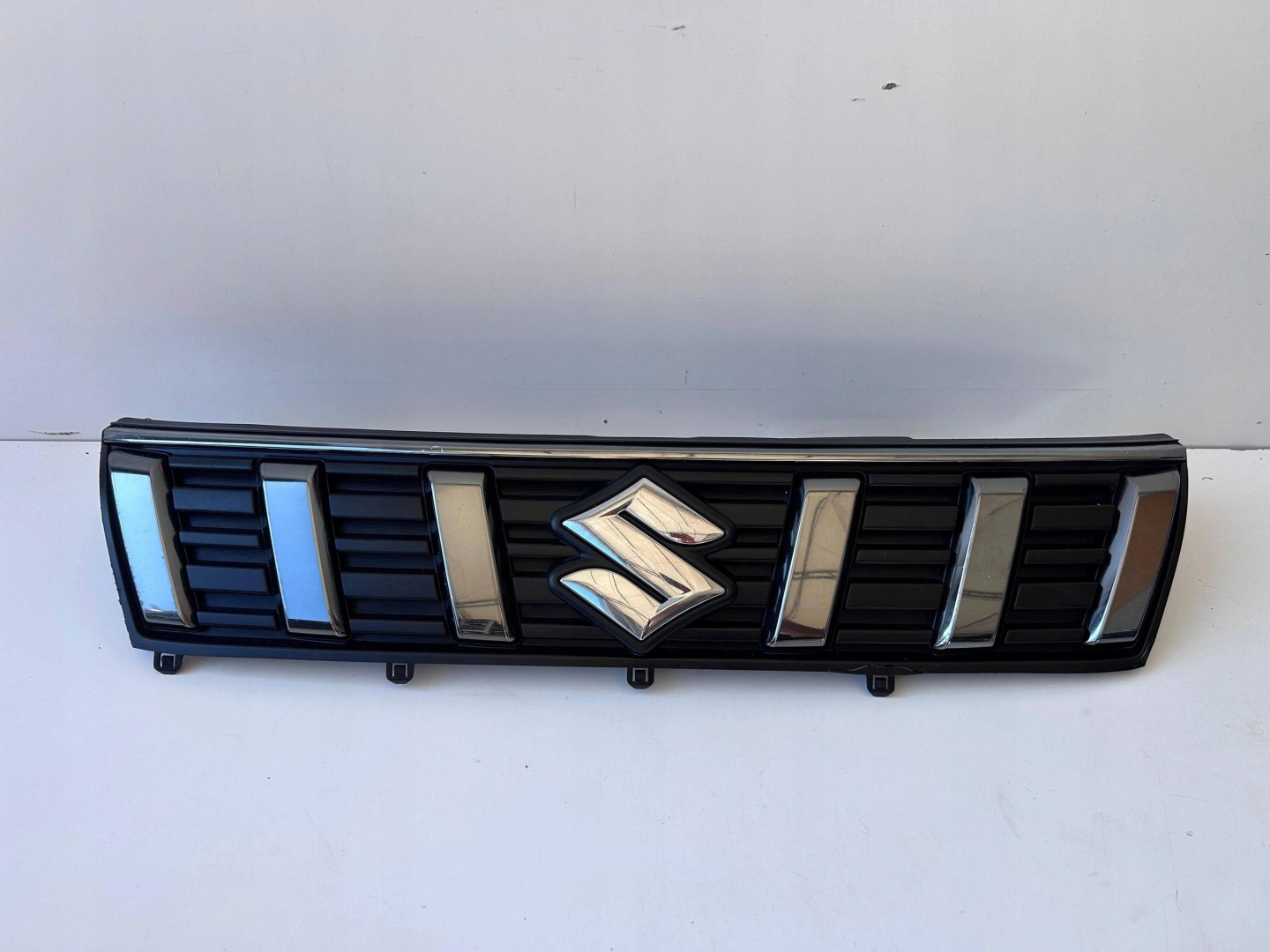 Suzuki Vitara I ET Kühlergrill FRONTGRILL Kühlergitter 7212186R0 - Thumbnail 1