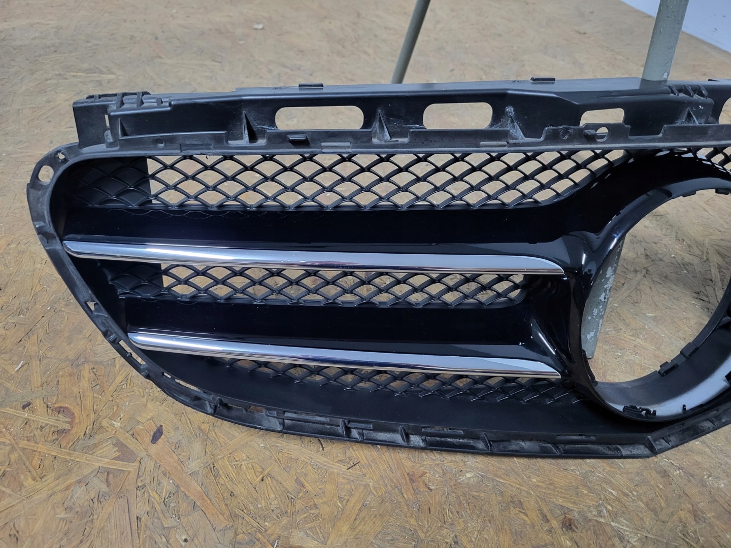 Mercedes-Benz E-Klasse W212 Kühlergrill FRONTGRILL Kühlergitter - Thumbnail 2