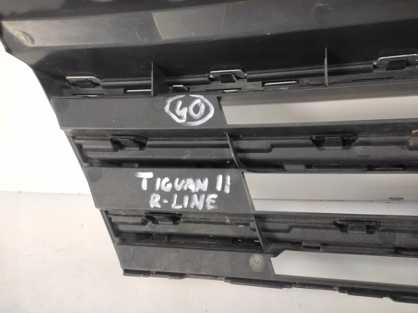 VW Tiguan Kühlergrill FRONTGRILL Kühlergitter 5NA853653B - Thumbnail 9