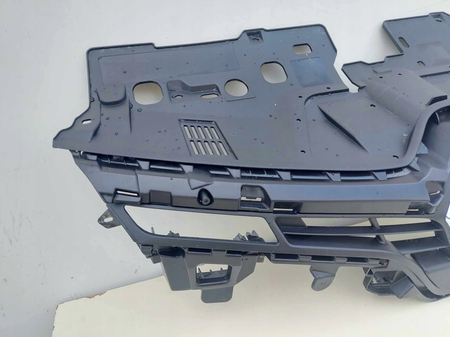 Renault Clio X98 Kühlergrill FRONTGRILL Kühlergitter 622563184R - Thumbnail 2