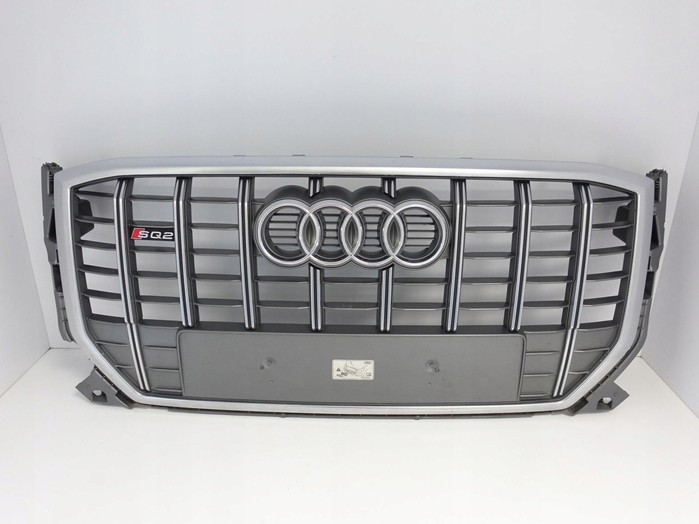 Audi 81A Kühlergrill FRONTGRILL Kühlergitter 81A853651C - Thumbnail 1