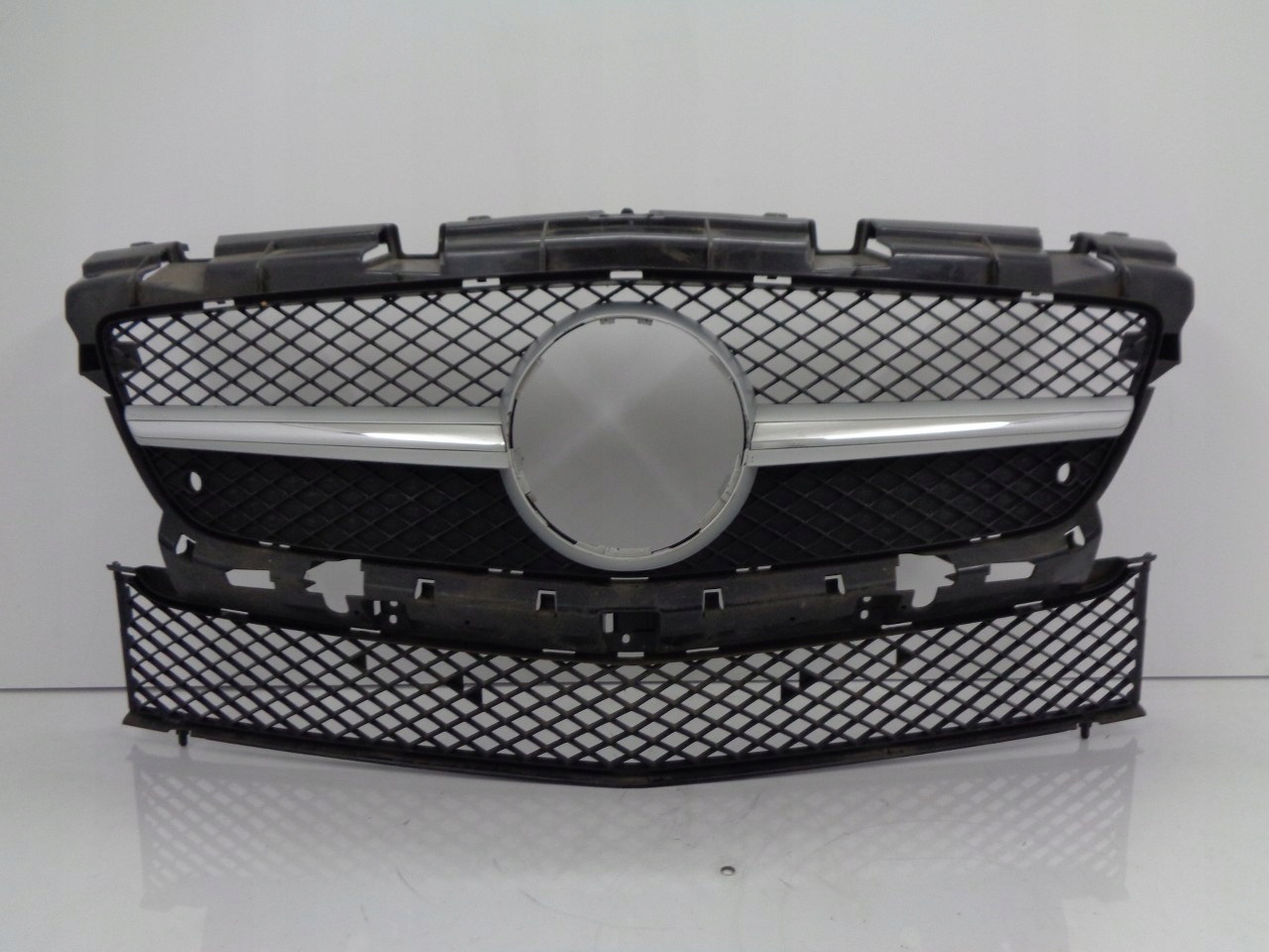 Mercedes-Benz SLK-Klasse W172 Kühlergrill FRONTGRILL Kühlergitter A1728880160 - Thumbnail 1