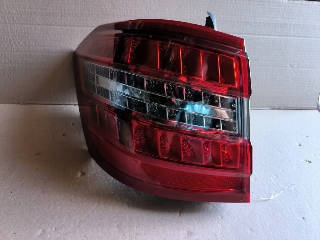 Mercedes-Benz E-Klasse W212 Rückleuchte A2128201964 Rearlamp - Thumbnail 1