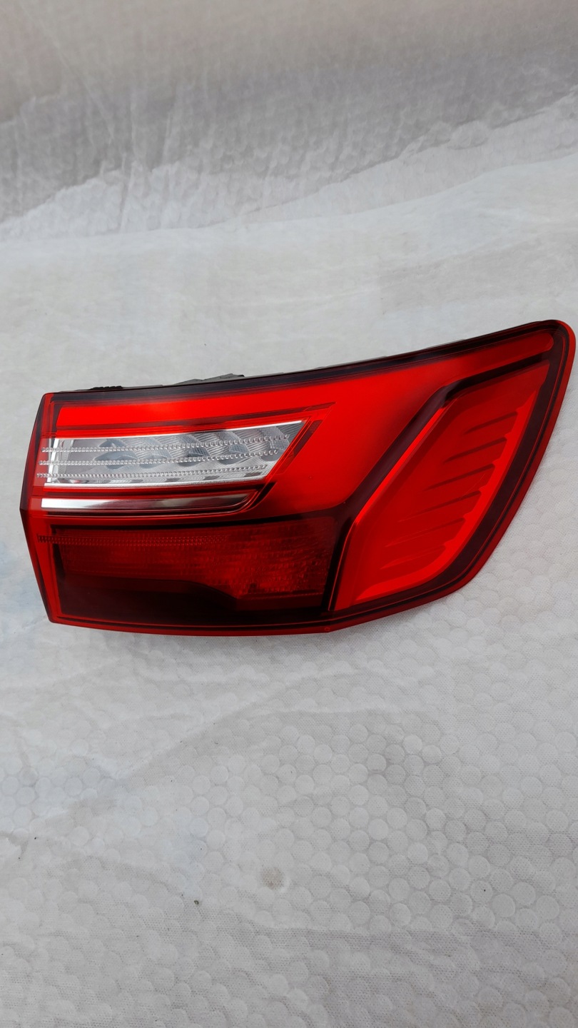 Audi A4 8W9 Rückleuchte 8W9945070A Rearlamp - Thumbnail 1