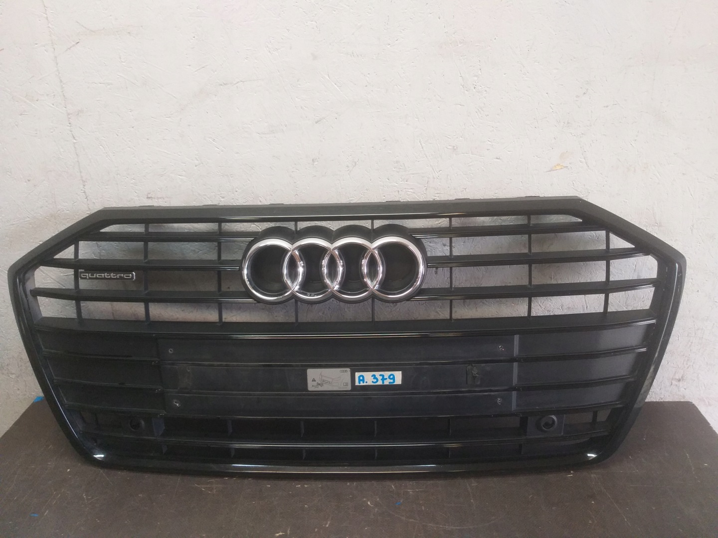 Audi A6 Kühlergrill FRONTGRILL Kühlergitter 4K0853651 - Thumbnail 1