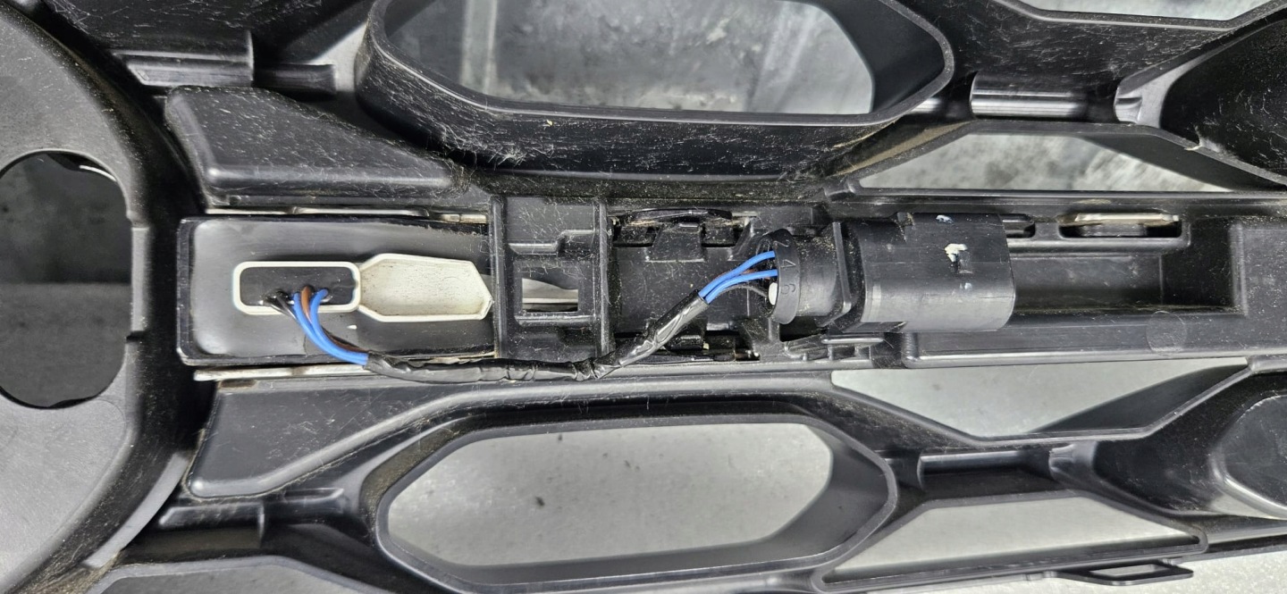 VW T-Roc A1 Kühlergrill FRONTGRILL Kühlergitter 2GA853653H - Thumbnail 3