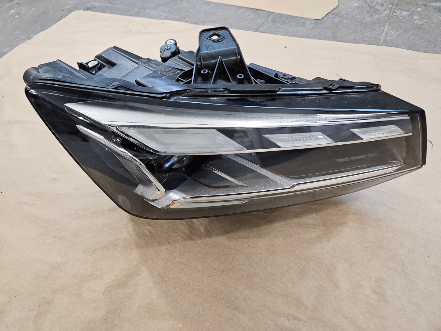 Frontscheinwerfer Audi Q2 81A941036D Matrix LED Rechts Scheinwerfer Headlight - Thumbnail 1