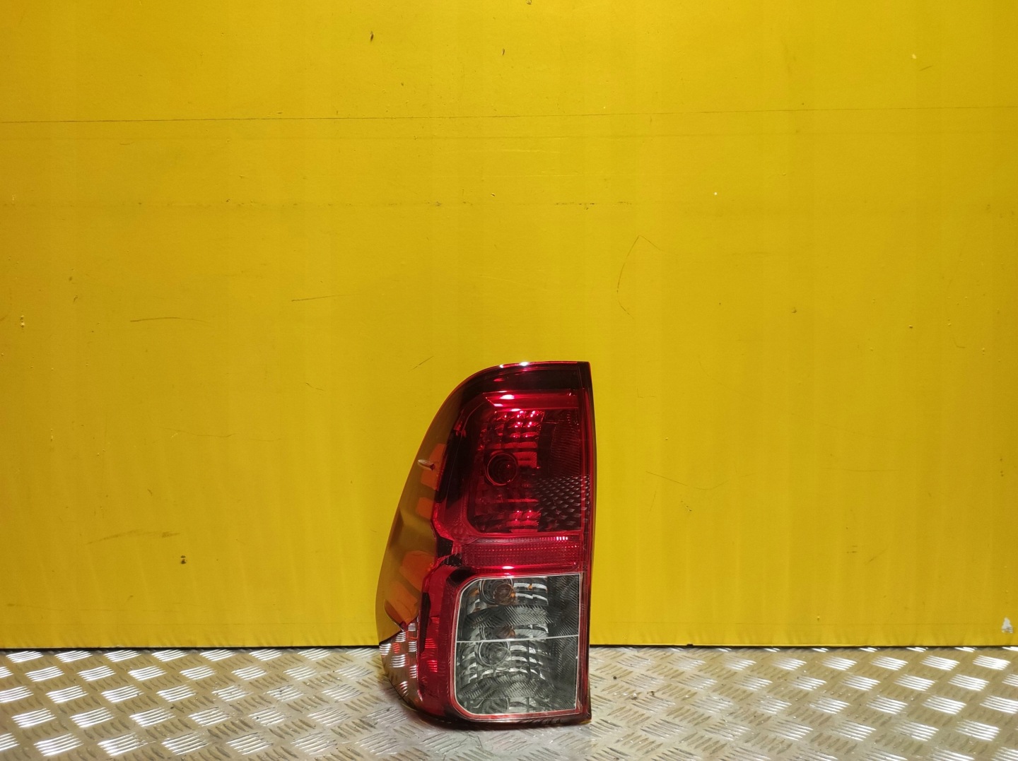 Toyota Hilux AN1P Rückleuchte Rearlamp - Thumbnail 1