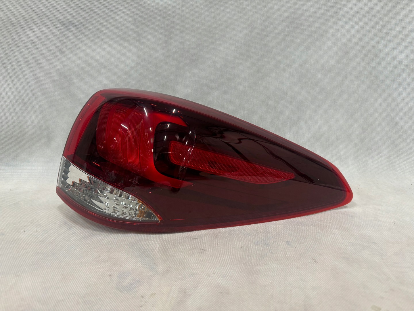 Kia Carens BK Rückleuchte Rearlamp - Thumbnail 1