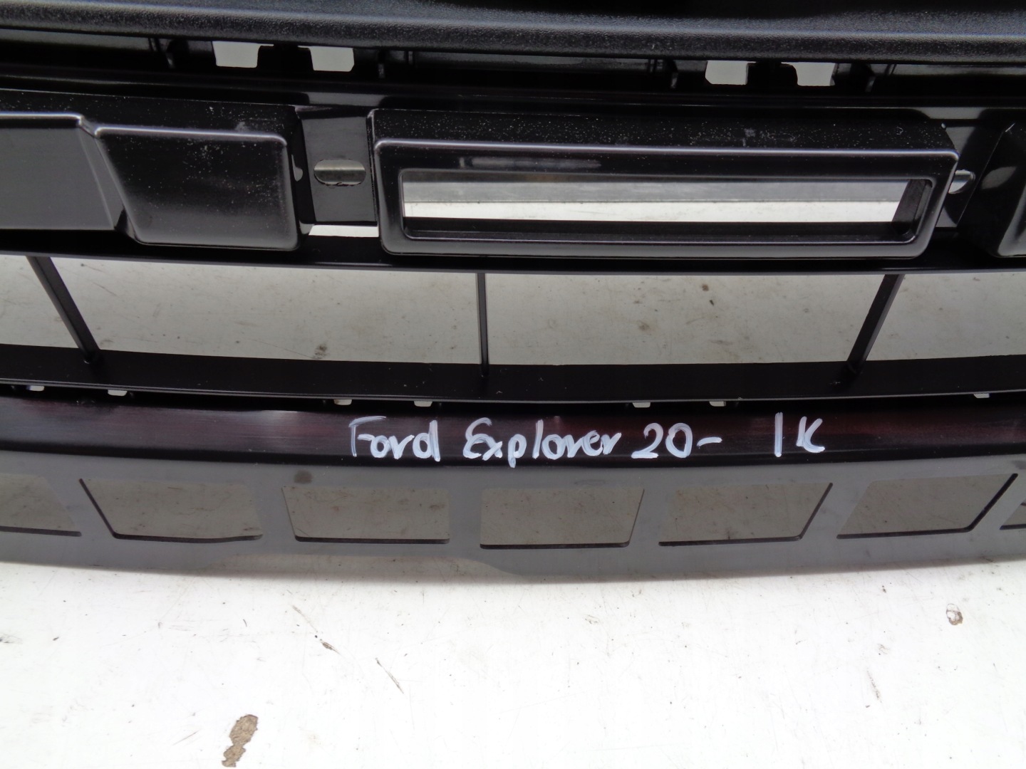 Ford Explorer Kühlergrill FRONTGRILL Kühlergitter LB5B8200EBATR - Thumbnail 4