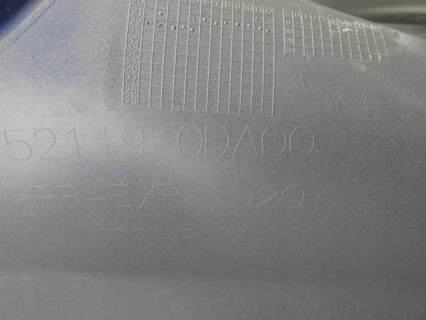 Toyota Yaris I P1 Kühlergrill FRONTGRILL Kühlergitter 531010DG60 - Thumbnail 10