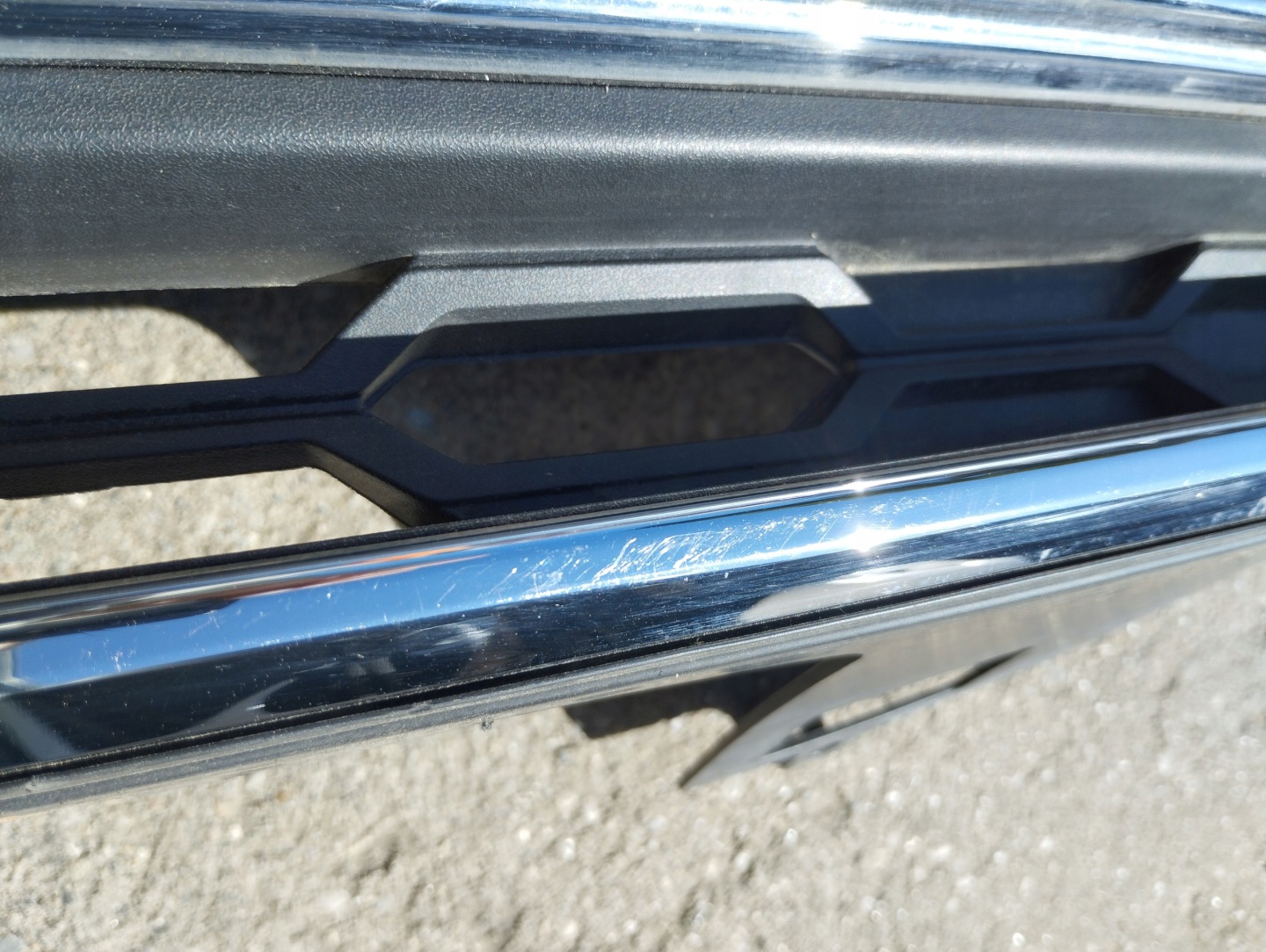 Ford EcoSport Kühlergrill FRONTGRILL Kühlergitter GN1517B968EW - Thumbnail 7