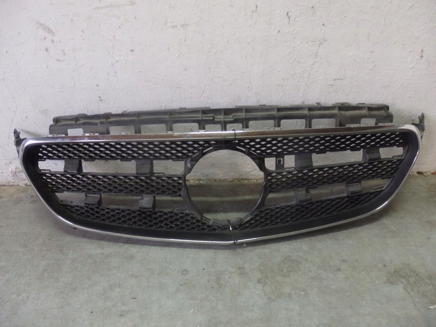 Mercedes-Benz E-Klasse W213 Kühlergrill FRONTGRILL Kühlergitter A2138880123 - Thumbnail 1