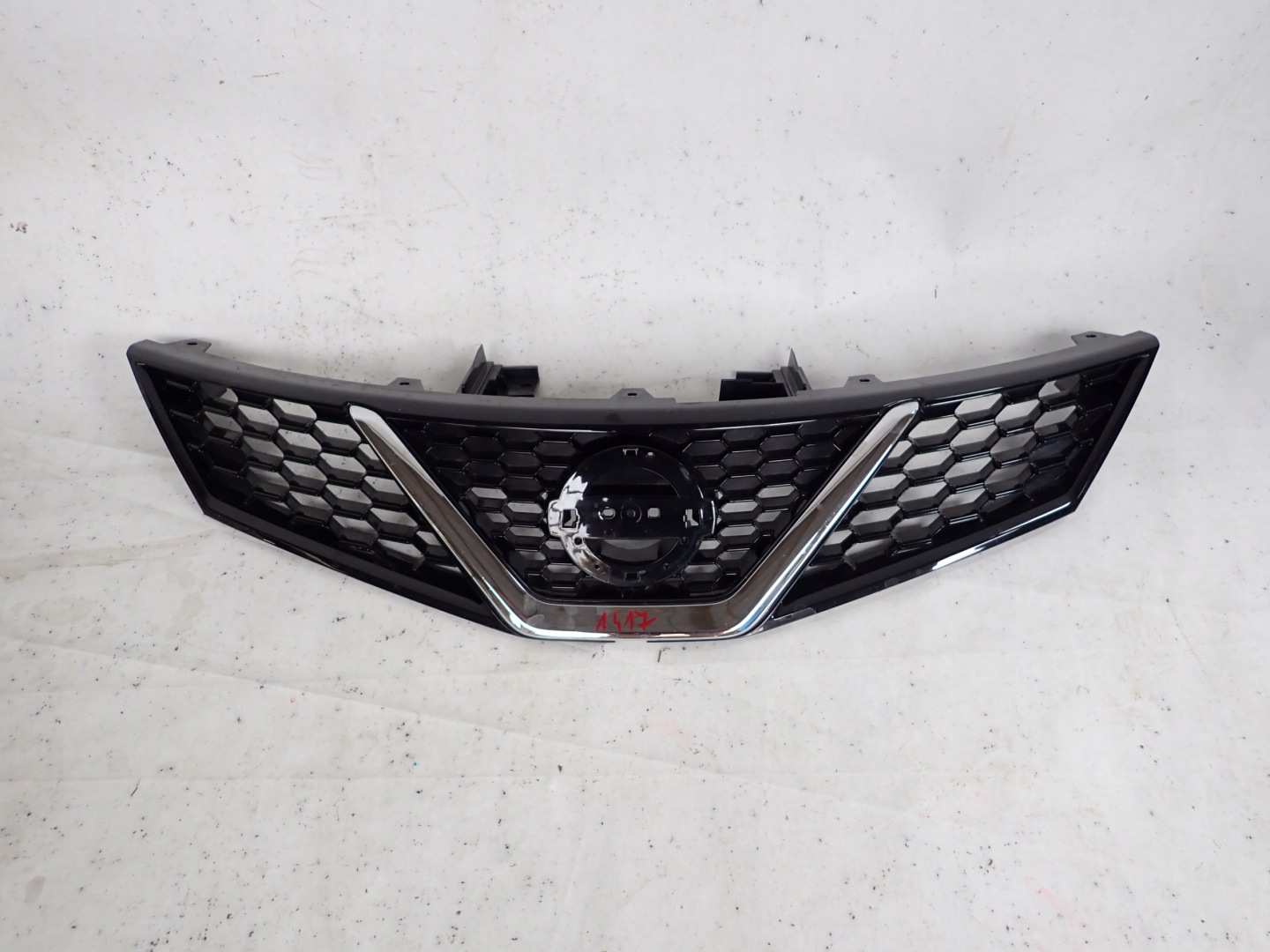 Nissan Pulsar C13 Kühlergrill FRONTGRILL Kühlergitter 623103ZL0A - Thumbnail 1