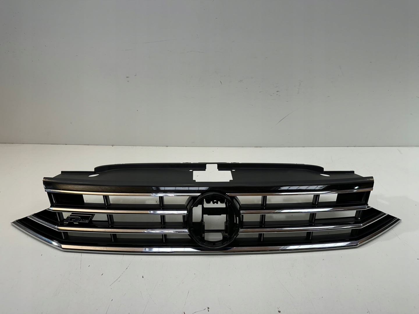 VW Passat B8 Kühlergrill FRONTGRILL Kühlergitter 3G0853651B - Thumbnail 1