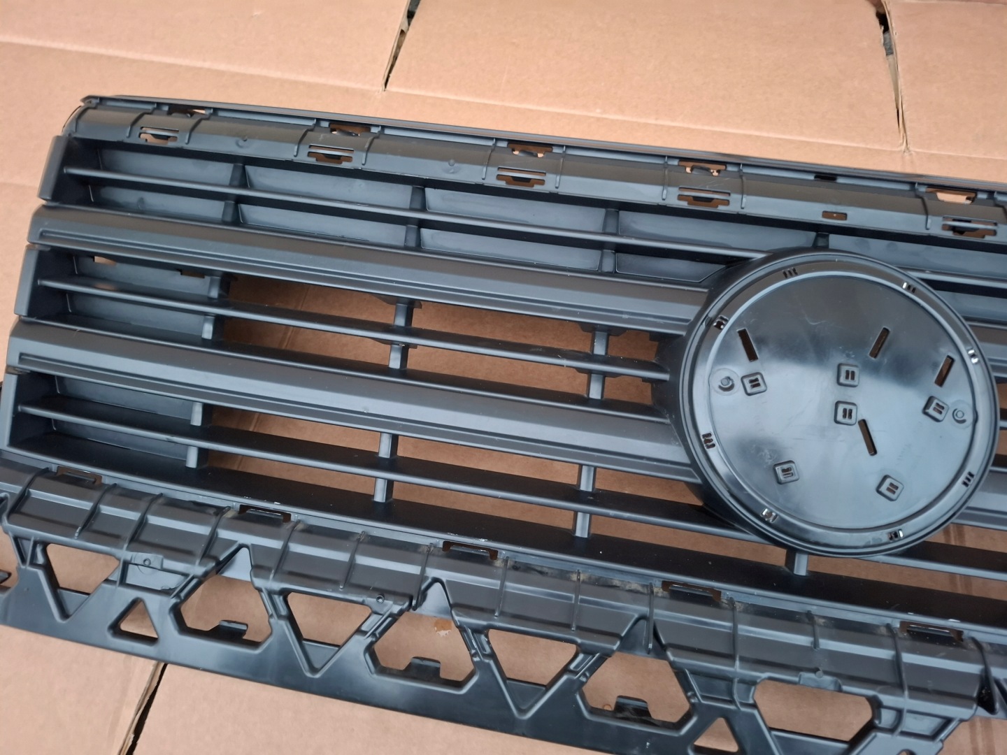 VW Crafter Kühlergrill FRONTGRILL Kühlergitter - Thumbnail 5