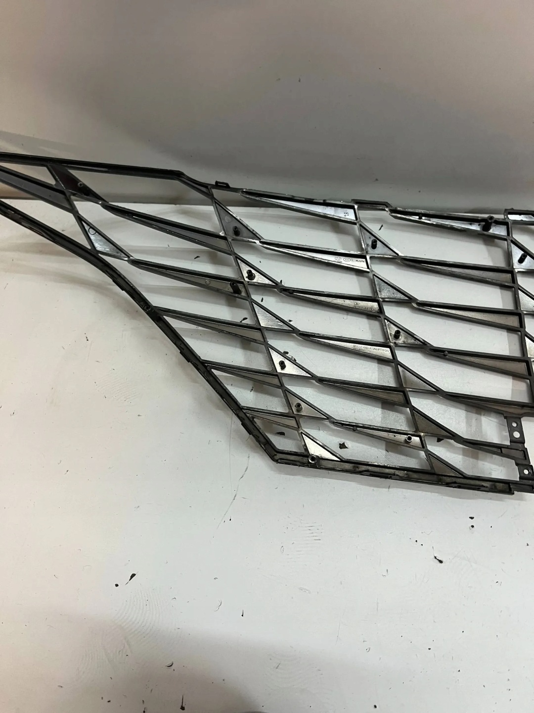 Hyundai Elantra EL Kühlergrill FRONTGRILL Kühlergitter 86351AA030 - Thumbnail 7