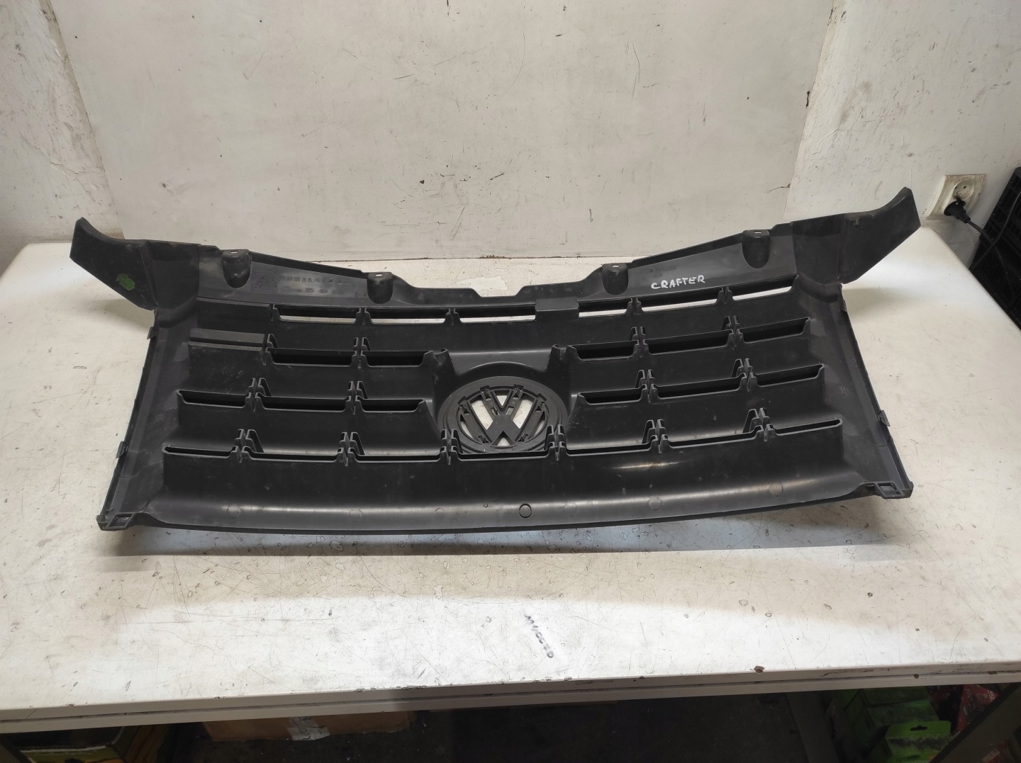 VW Crafter Kühlergrill FRONTGRILL Kühlergitter 2E0853653RT - Thumbnail 6