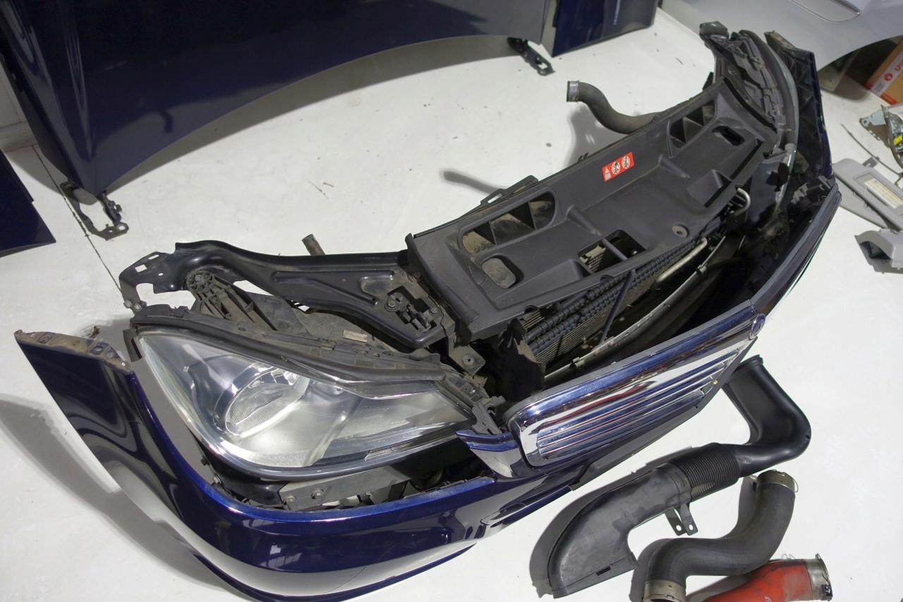 Motorhaube Mercedes-Benz C-Klasse W204 Bonnet Hood - Thumbnail 4