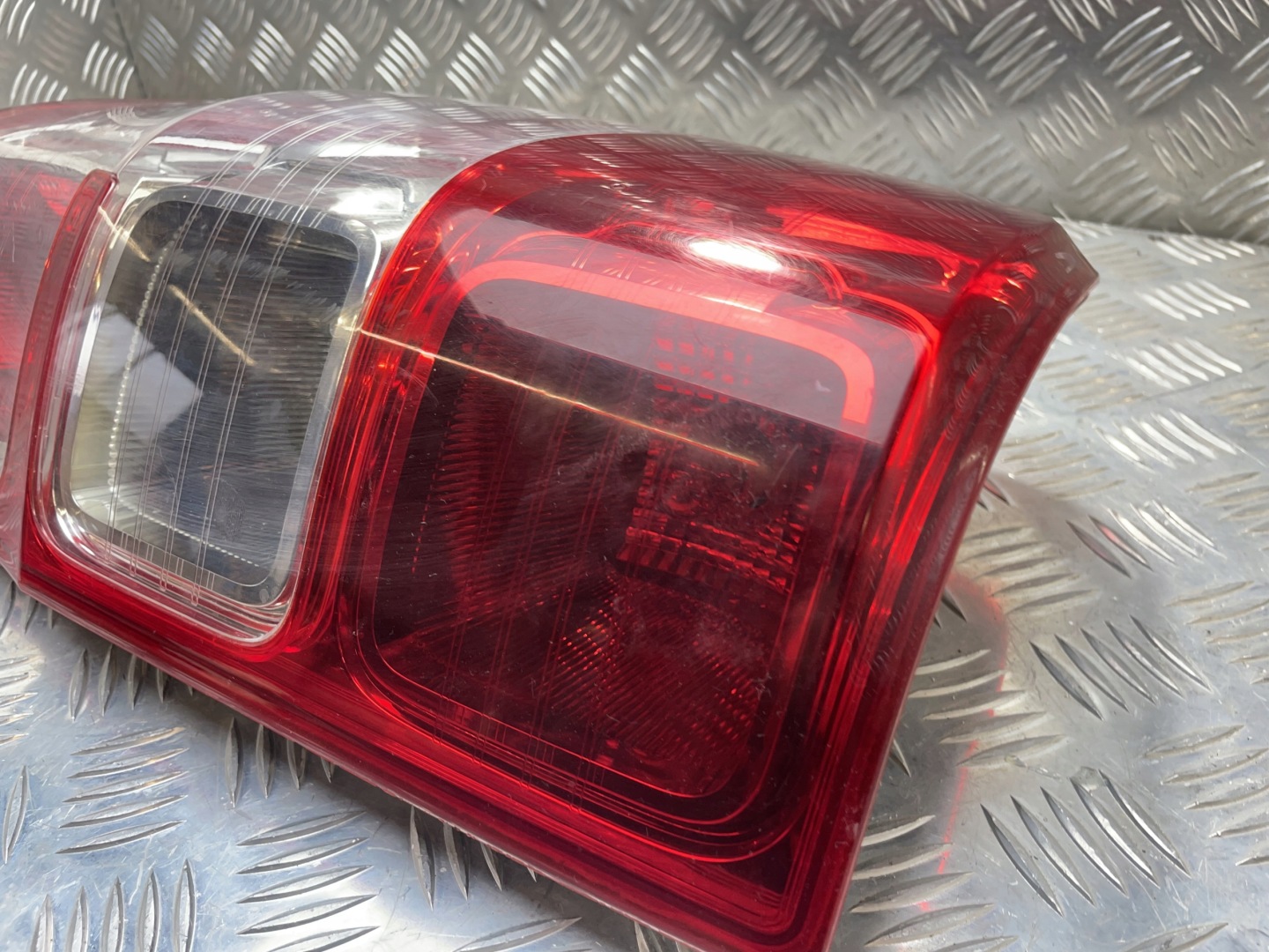 Ford Ranger 4 Mk4 Rückleuchte DB3913405AUTO Rearlamp - Thumbnail 5