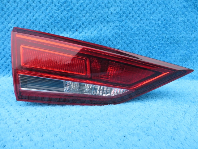 Audi A3 8V Rückleuchte 8V5945075 Rearlamp - Thumbnail 1