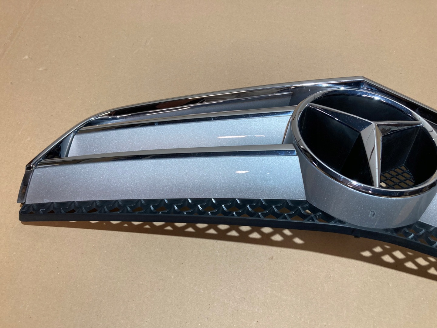 Mercedes-Benz E-Klasse W207 Kühlergrill FRONTGRILL Kühlergitter A2078880283 - Thumbnail 8