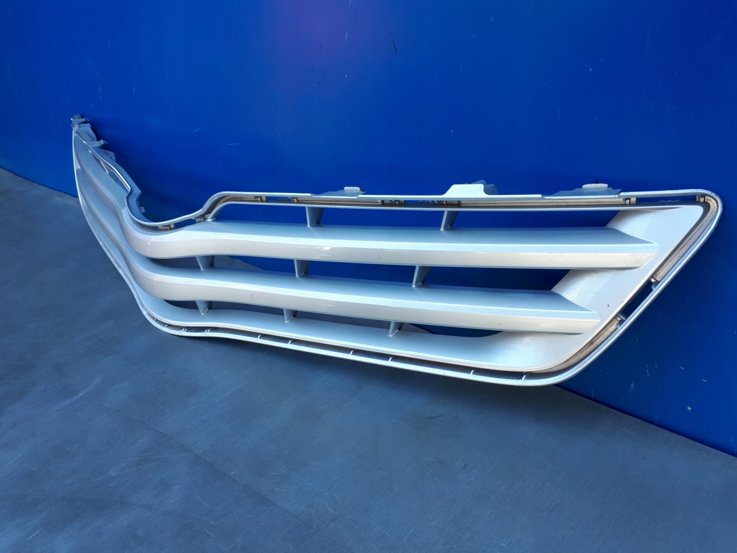 Toyota Verso AR2 Kühlergrill FRONTGRILL Kühlergitter 531110F070 - Thumbnail 3