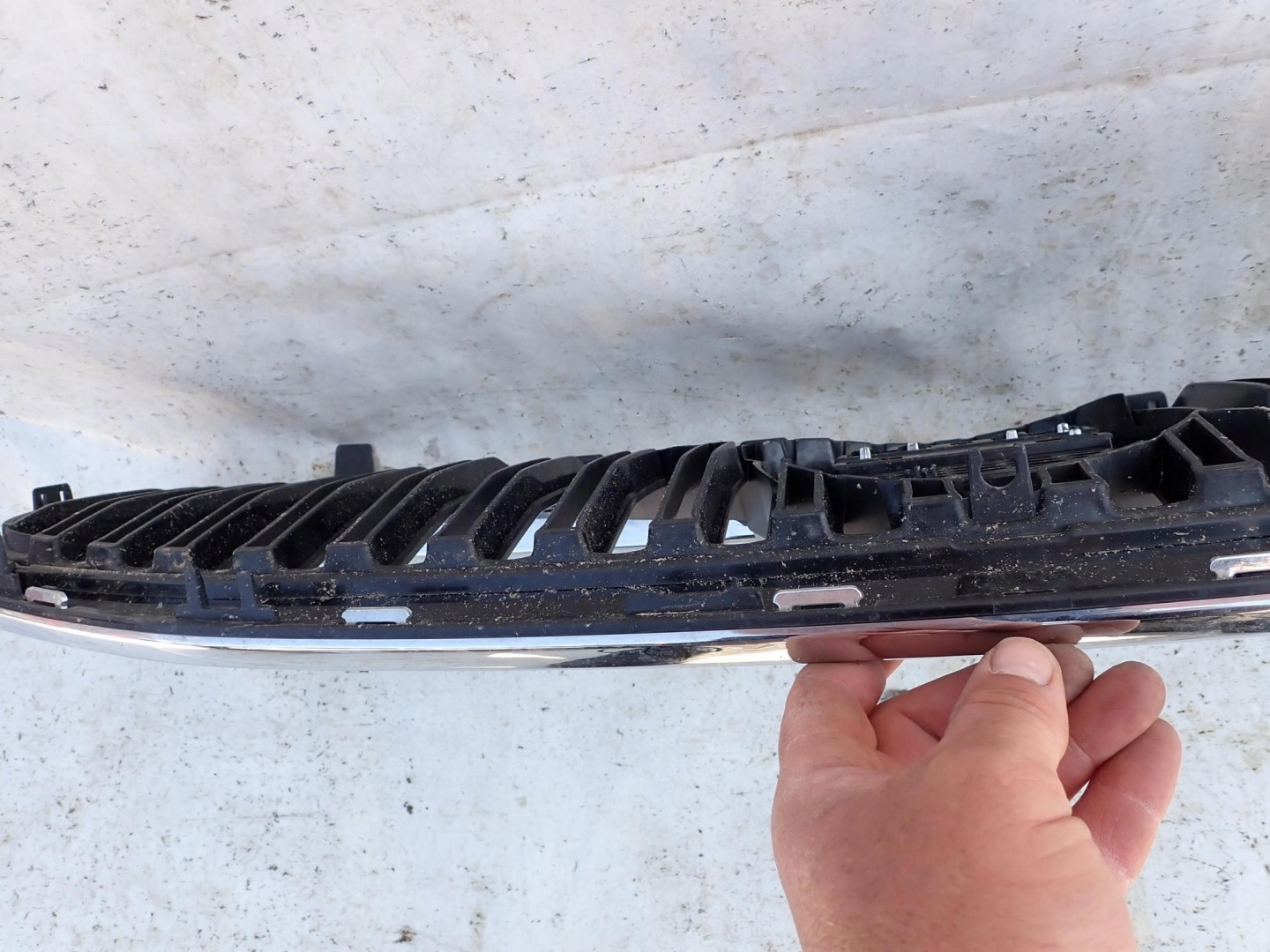 Volvo S60/V60 S60 Kühlergrill FRONTGRILL Kühlergitter 32132212 - Thumbnail 11