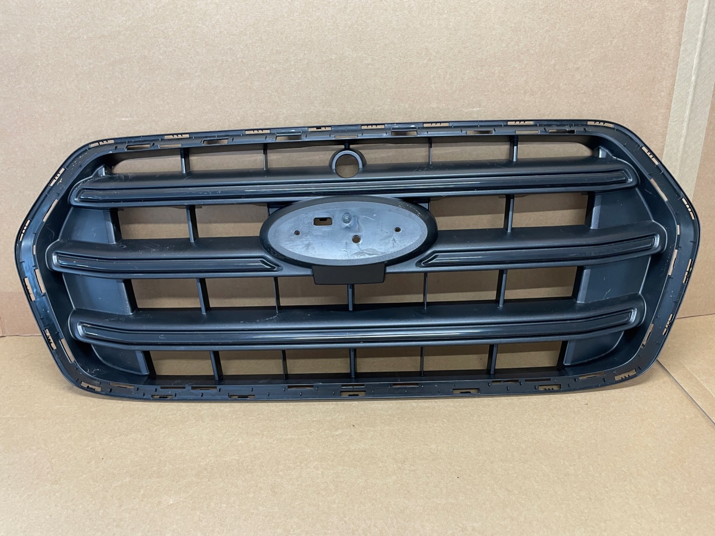 Ford Transit VII Kühlergrill FRONTGRILL Kühlergitter RK3117B968C - Thumbnail 2