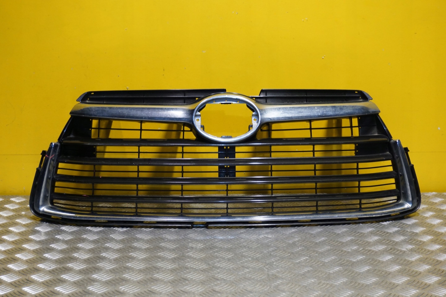 Toyota Highlander XU70 Kühlergrill FRONTGRILL Kühlergitter - Thumbnail 1